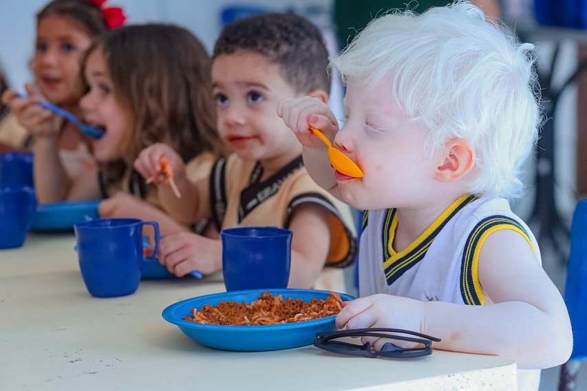 Merendeiros que fazem a diferença!No Dia do Merendeiro, a Prefeitura de Gravatá celebrou o traba